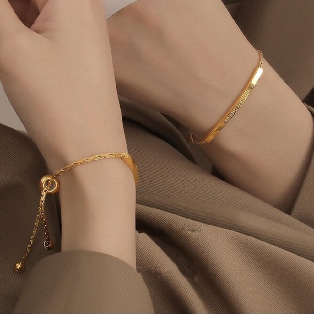New! Gold “Lover Dream” Bracelet (1059)